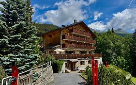 Colorado Riders Chalet