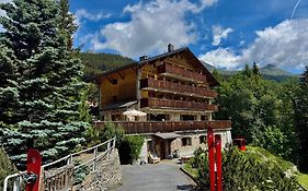 Colorado Riders Chalet